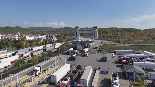 【开放发展跃升计划·通道扩能赋能行动】绥芬河公路口岸前9个月货运通关车辆创新高