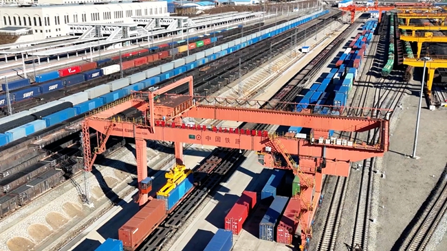 【开放发展跃升计划·通道扩能赋能行动】绥芬河锚定东通道！中欧班列“量质齐升”激活外贸增长极