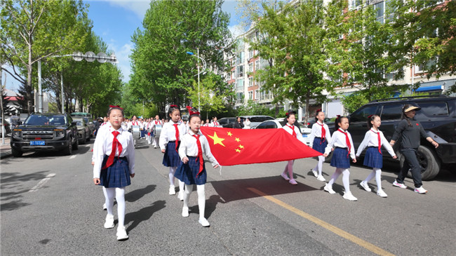 市金恒基小学举行田径运动会暨校园艺术节