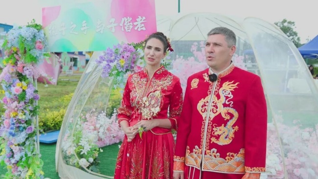 【网络中国节•七夕节】国门为证，情定边城“我们的节日·七夕”文明婚俗主题实践活动在绥芬河举行